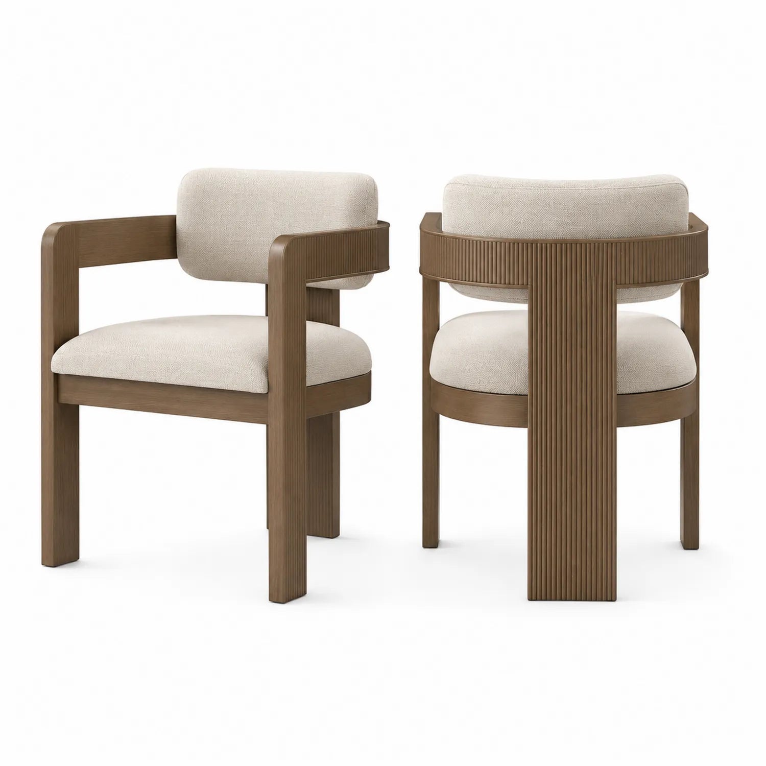 Chaises en bois avec coussins en tissu beige